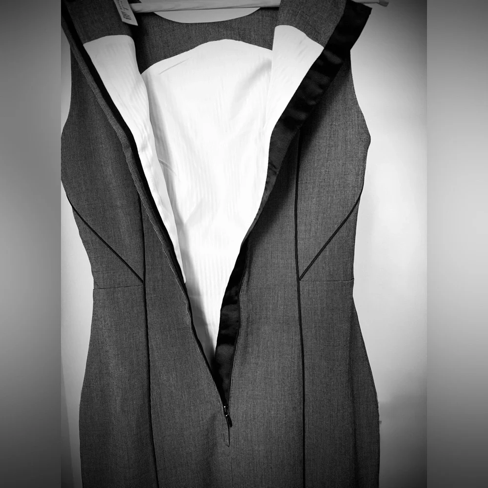 H&M Tailored Sheath Dress Gray Size 6 Bodycon Panel Structured Office Chic - Picture 9 of 10